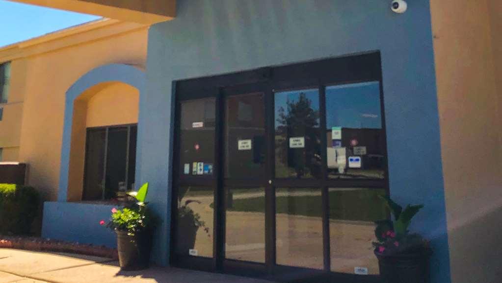 Oyo Hotel Lincoln Airport Ne, Hwy 80 Exterior foto